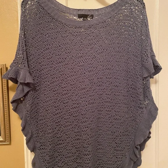 Shawl - Picture 1 of 1